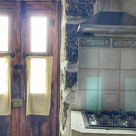 Casa Poesia De El Hierro, Situada En El Centro De El Pinar * El Pinar (El Hierro)