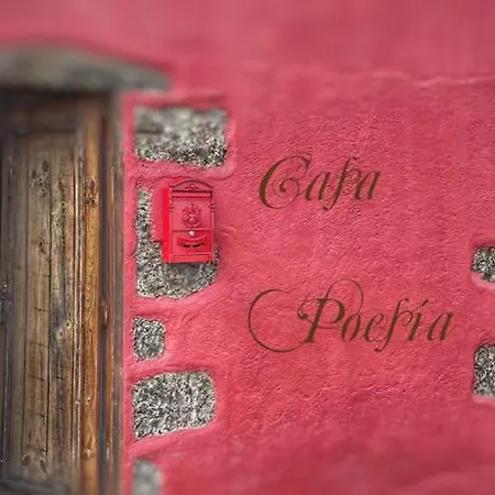 Casa Poesia De El Hierro, Situada En El Centro De El Pinar
