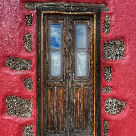 Casa Poesia De El Hierro, Situada En El Centro De El Pinar * El Pinar (El Hierro)