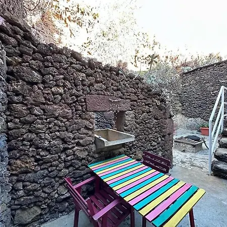 Casa Poesia De El Hierro, Situada En El Centro De El Pinar Ferienhaus El Pinar (El Hierro)