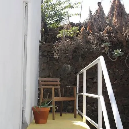 Casa Poesia De El Hierro, Situada En El Centro De El Pinar * El Pinar (El Hierro)
